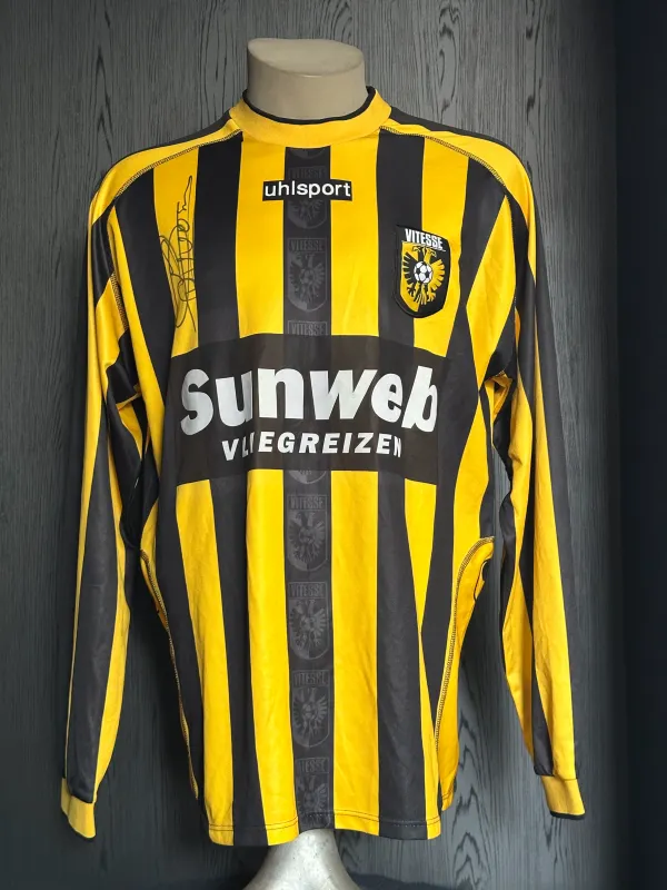 Matchworn Vitesse home shirt Peter van Vossen