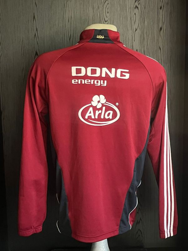 Worn training top Denmark  Lasse Schöne