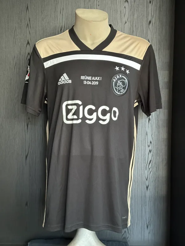 Matchworn & signed Ajax shirt Jan Wouters – Reunion Ajax 1 2019
