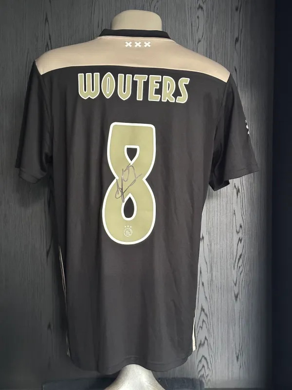 Matchworn & signed Ajax shirt Jan Wouters – Reunion Ajax 1 2019