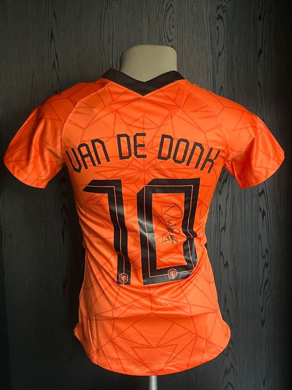 Gesigneerd shirt Oranje Leeuwinnen Danielle van de Donk