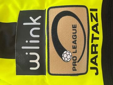 Matchworn gesigneerd KAA Gent shirt Nicklas Pedersen + Hele team
