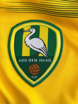 Matchworn en gesigneerd Ado den Haag shirt Hervé Matthys