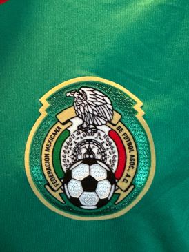 Match worn en signed shirt Mexico Ulises Davila 