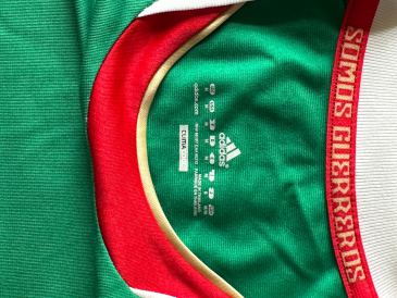 Match worn en signed shirt Mexico Ulises Davila 